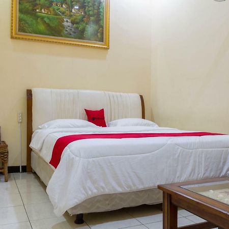 Reddoorz @ Pataruman Garut Eksteriør bilde